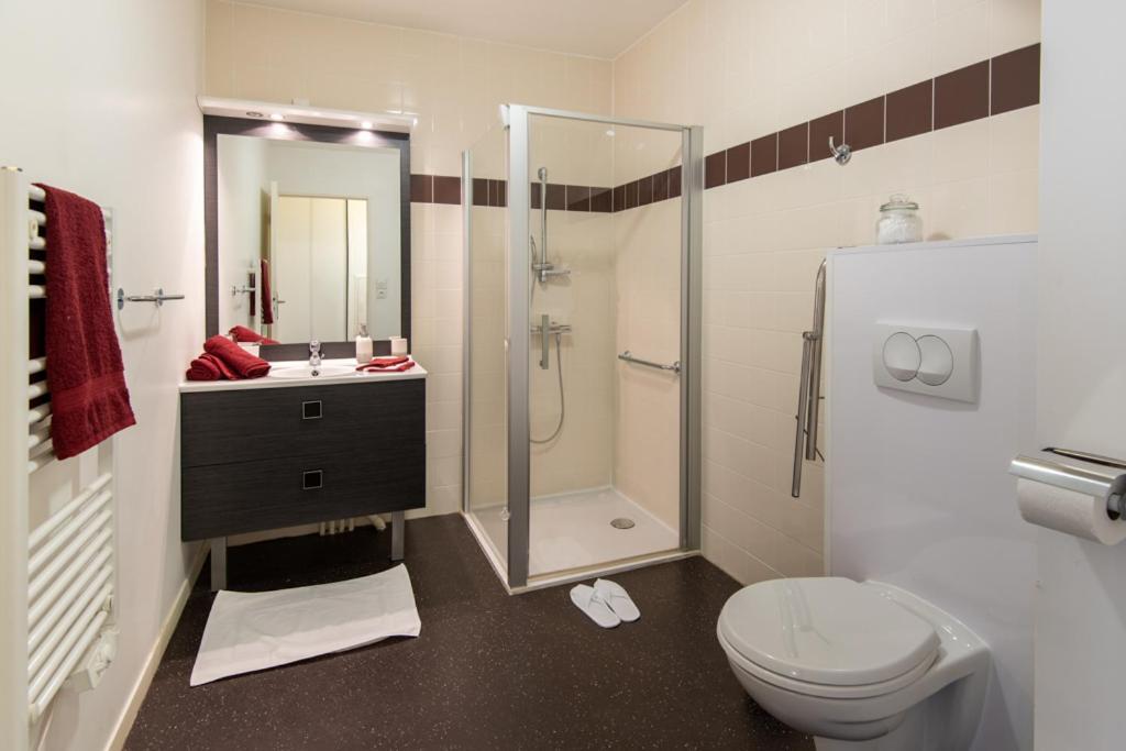 Terres De France - Appart Hotel Rouen Flaubert Руан Екстериор снимка