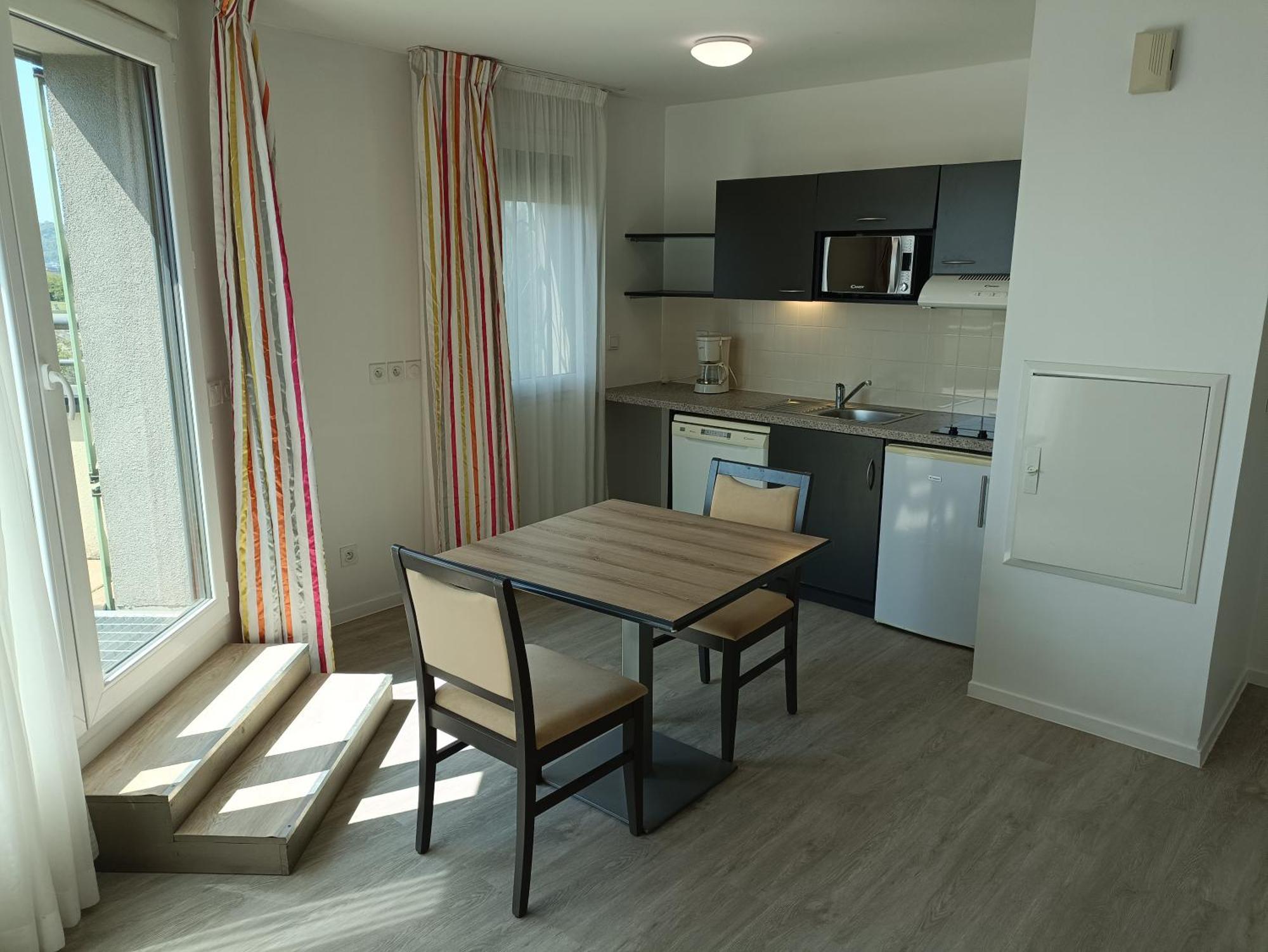 Terres De France - Appart Hotel Rouen Flaubert Руан Екстериор снимка